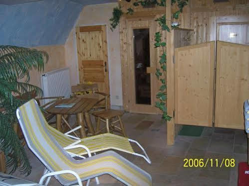 Hotel "Drei Rosen" Ohg Regina & Hans - Peter Fassbinder Leinefelde-Worbis Exterior foto